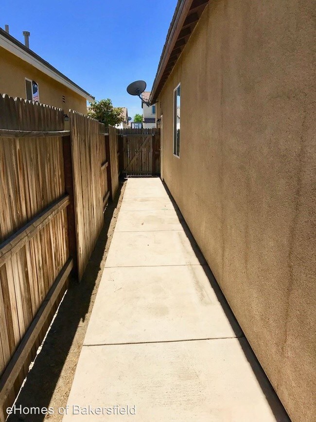 Foto del edificio - 3 br, 2 bath House - 5120 Goldcreek Way