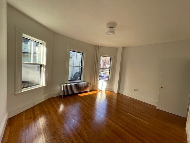 Foto del edificio - 20 Pleasant Ave