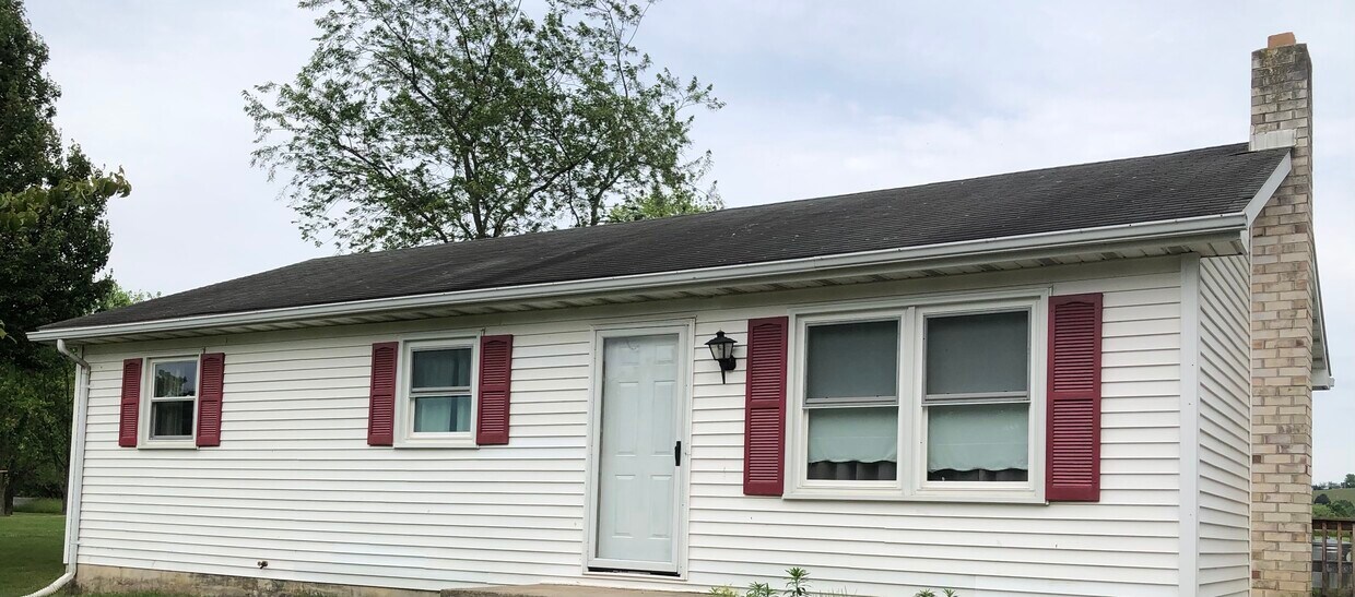 4644 View Dr, Spring Grove, PA 17362 House for Rent in Spring Grove