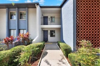 Building Photo - 2 Escondido Cir