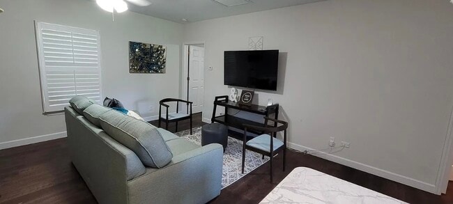 Foto del edificio - 1616 20th St SW