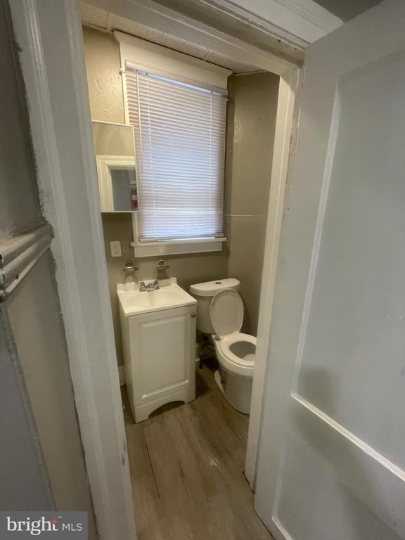 Foto del edificio - 131 MacDade Blvd