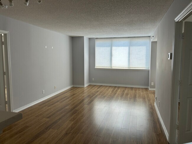 Foto del edificio - 5809 Nicholson Ln