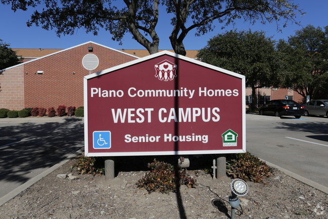 Foto del edificio - Plano Community Homes West