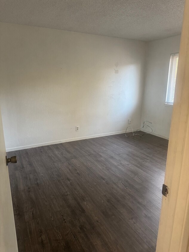 Building Photo - 5528 Keoncrest Cir
