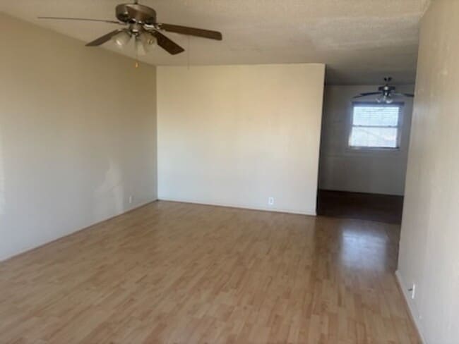 Building Photo - VERY NICE HOME IN THE RIDGECREST AREA. PETS NEGOTIABLE WITH OWNERS APPROVAL