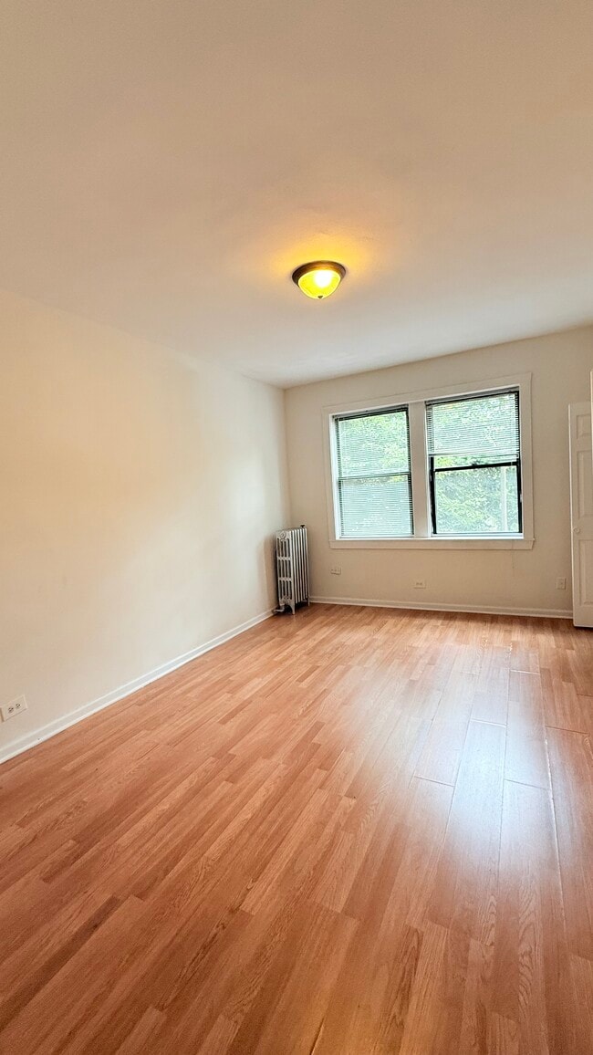 Foto del edificio - 839 W Sheridan Rd