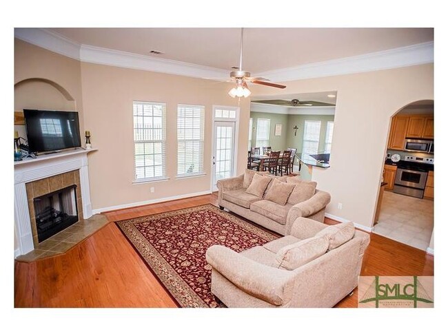 Building Photo - 5 Bedroom 3 Bath Home in Richmond Place