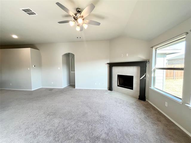 Foto del edificio - 928 Madeline Ln