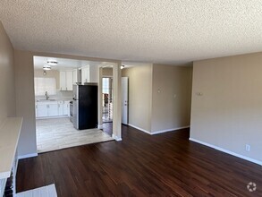 Building Photo - 551 Sonoma Ave