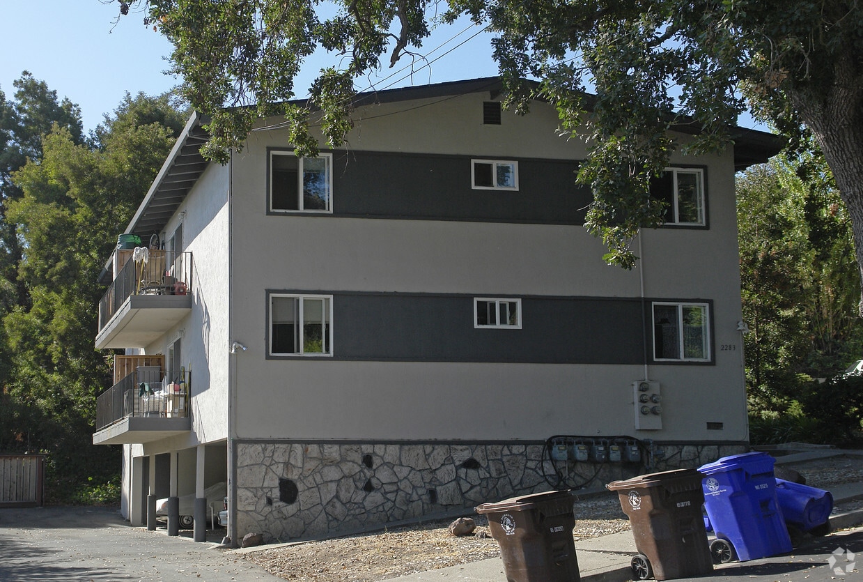 2283 Cuadra Ct, Pinole, CA 94564 Apartments in Pinole, CA