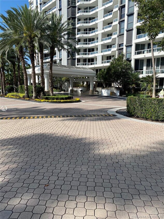 21205 Yacht Club Dr Unit 407, Aventura, FL 33180 Condo for Rent in