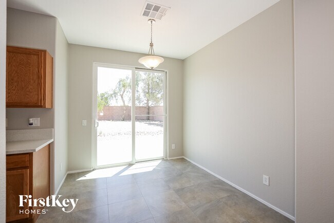 Building Photo - 8900 Magnolia Point Ct