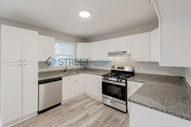 Building Photo - Charming 3 bedroom home in Fayetteville!
