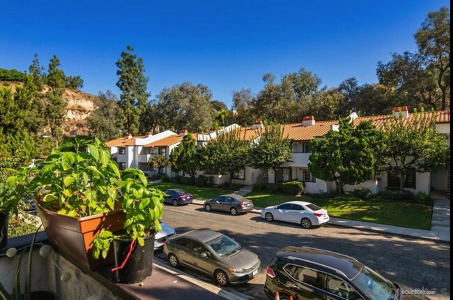 Foto del edificio - LOCATION, LOCATION 2 Bedroom 2 Bathroom Condo