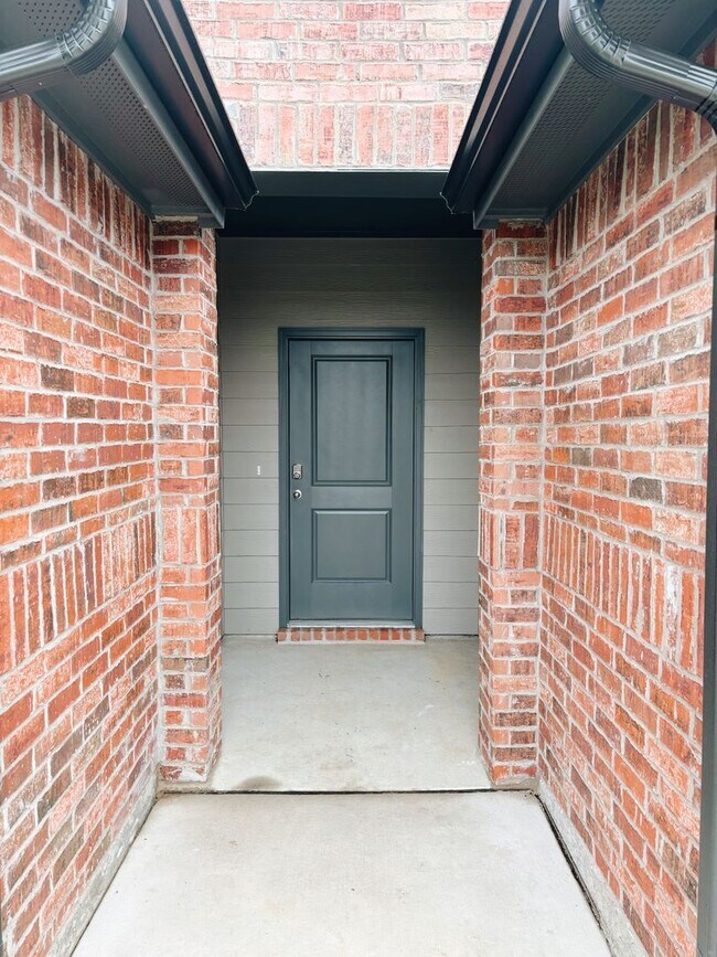 Foto del edificio - NEW CONSTRUCTION home in Broken Arrow