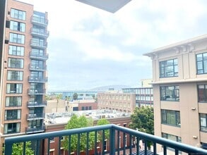 Building Photo - 530 K St