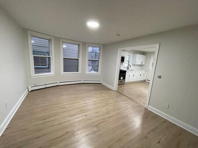 Building Photo - 513 Kennedy Blvd