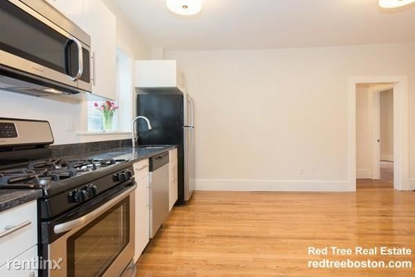 Building Photo - 4 br, 1 bath Apartment - 5-7 Riverside Pl