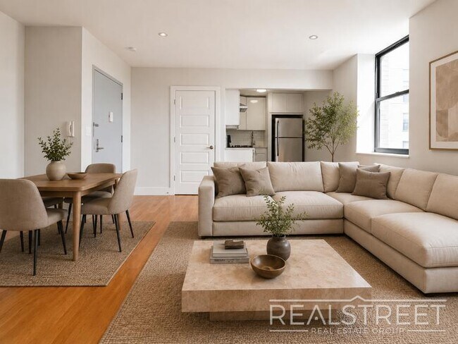 Foto del edificio - LUXURY 3 BR in Queens!