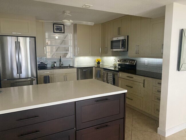 Foto del edificio - 301 Lake Shore Dr