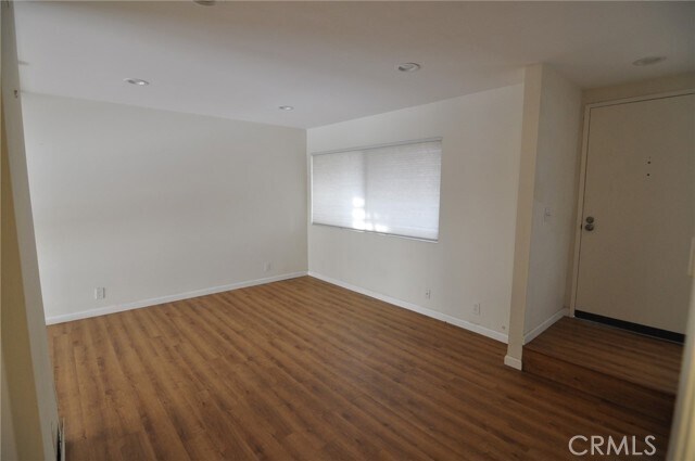 Building Photo - 1131 W Badillo St
