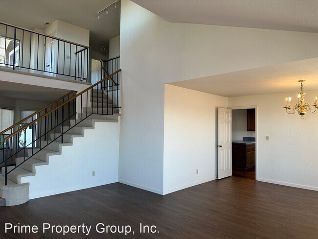 Foto del edificio - 3 br, 2.5 bath House - 2221 Pinehurst Way ...