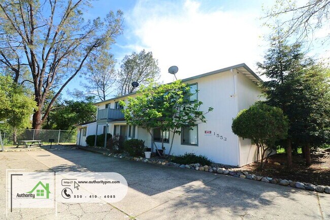 Foto del edificio - 1553 Bramble Pl