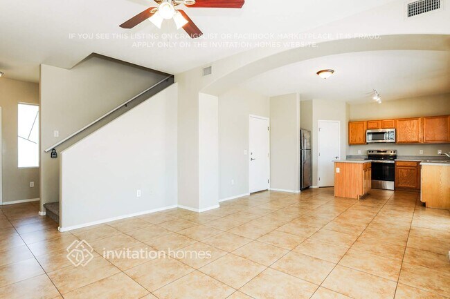 Building Photo - 2839 S Benton Cir