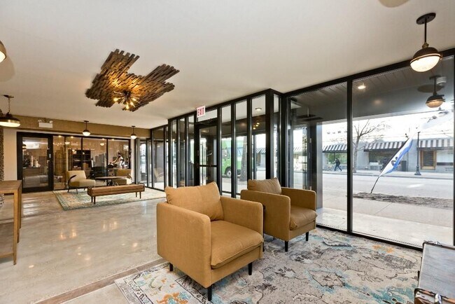 Foto del edificio - 5536 N Sheridan Rd