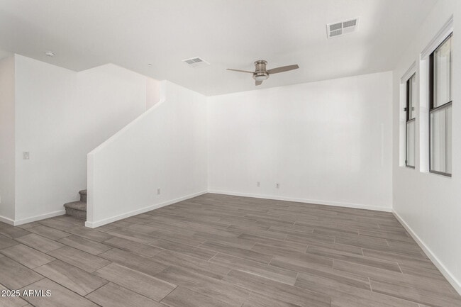 Foto del edificio - 3900 E Baseline Rd
