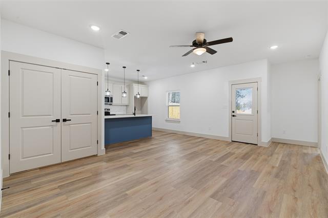 Foto del edificio - 425 Munson St