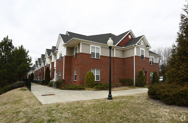 Building Photo - Gateway Village