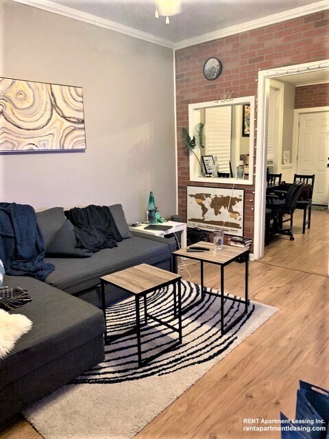 Foto principal - 1512 N Greenview Ave
