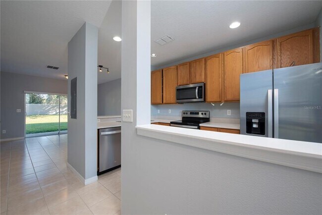 Foto del edificio - 9313 Jasmine Flower Ln