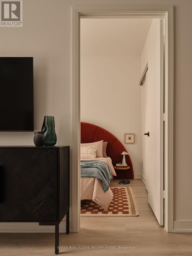 Building Photo - 65 Trinity St