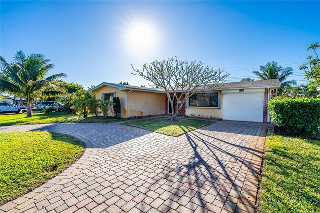Building Photo - 8430 NW 15th Ct