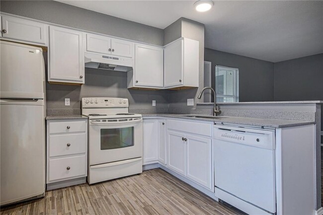 Foto del edificio - 8410 Riverstone Dr