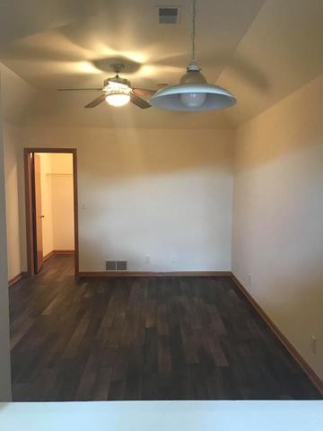 Foto principal - 219 W State St