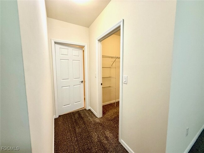 Foto del edificio - 902 SE 31st Terrace