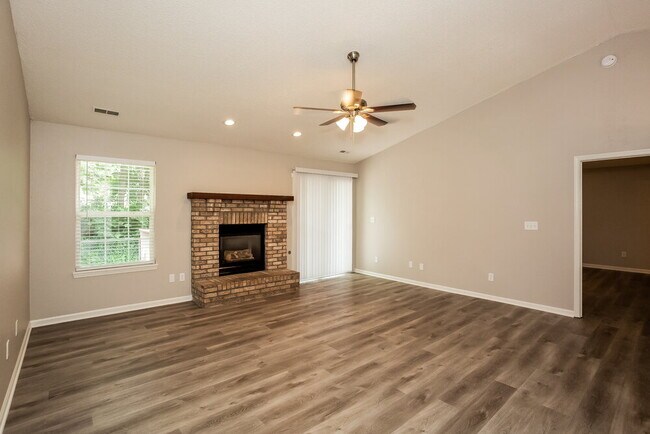 Foto del edificio - 8438 Kousa Dr