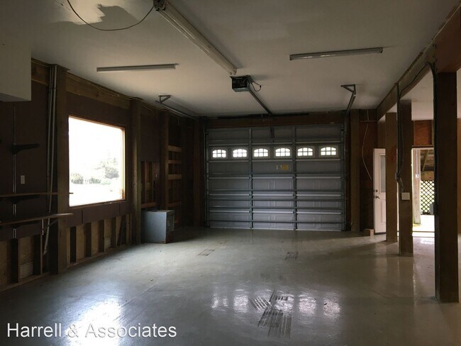 Building Photo - 3 br, 4.5 bath House - 164 Watersedge Drive