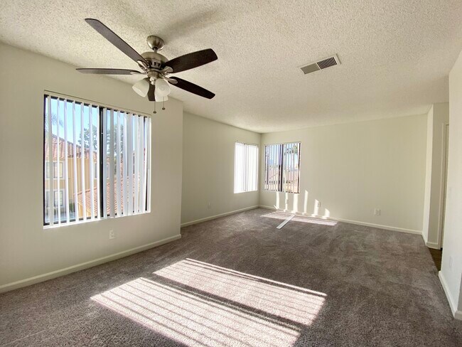 Foto del edificio - Portofino Apartments