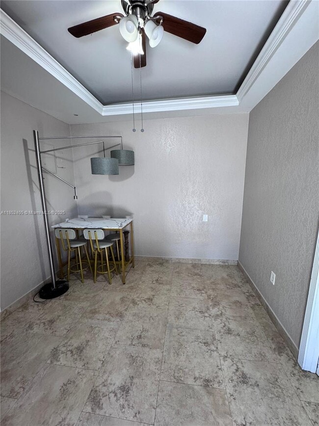Building Photo - 955 SW 75th Ave