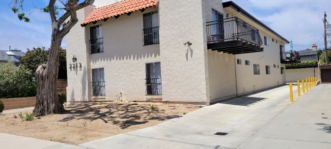 Foto del edificio - 2213 Voorhees Ave