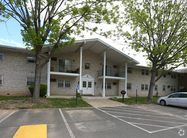 Foto del edificio - Willow Ridge Apartments