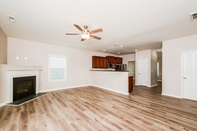 Building Photo - 3712 Madeline Way