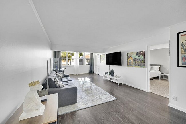 Foto del edificio - 2920 SW 22nd Ave