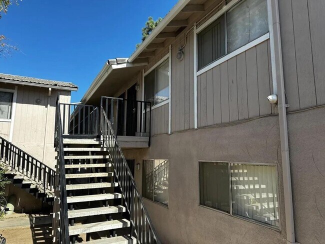 Building Photo - Blue Haven Apartments