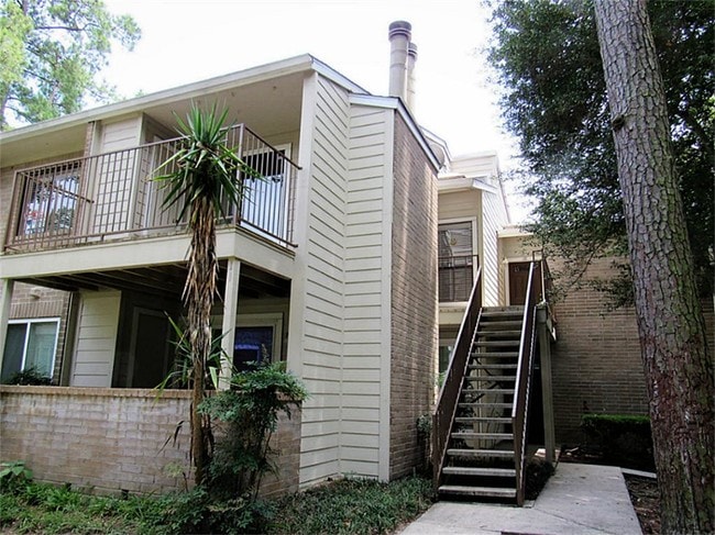 Building Photo - 3500 Tangle Brush Dr